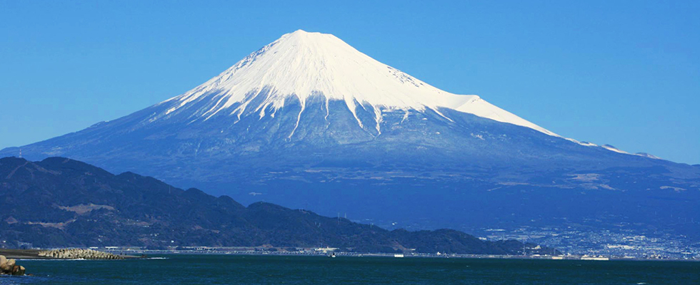 丹念に仕上げた平釜塩